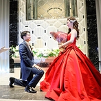ＫＩＯＫＵＮＯＭＯＲＩ　（記憶の森）：緑豊かなガーデンでデザートビュッフェのおもてなし。新郎から新婦へのサプライズプロポーズも大成功！